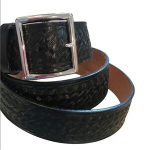 Dutyman Black Textured Full Grain Leather Belt with Silver Buckle Size 52